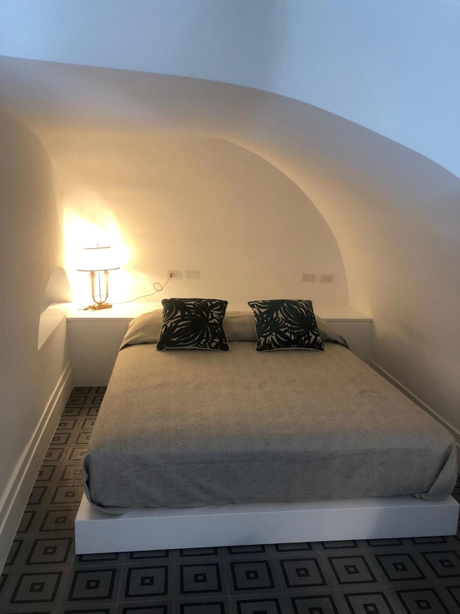 Salottino Carafa By Salotto Borbonico Apartment Наполи Екстериор снимка